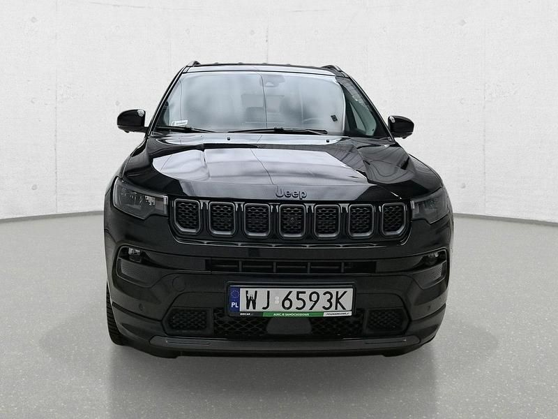 Używany Jeep Compass 180 KM (132 kW) 2022 Czarny SUV