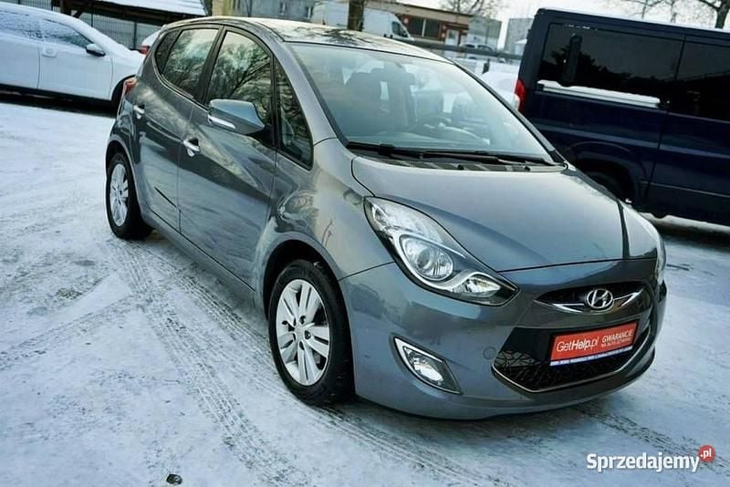 Używany Hyundai ix20 90 KM (66 kW) 2012 Szary Hatchback