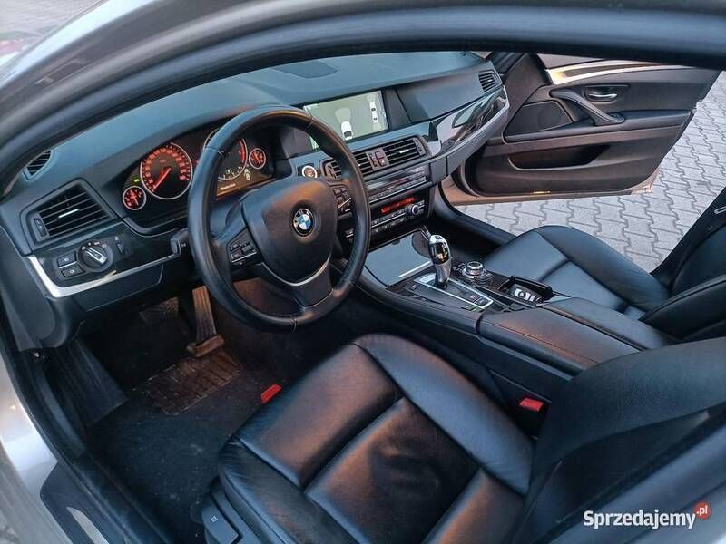 Używany BMW 520 2010 Złoty Sedan/Limuzyna