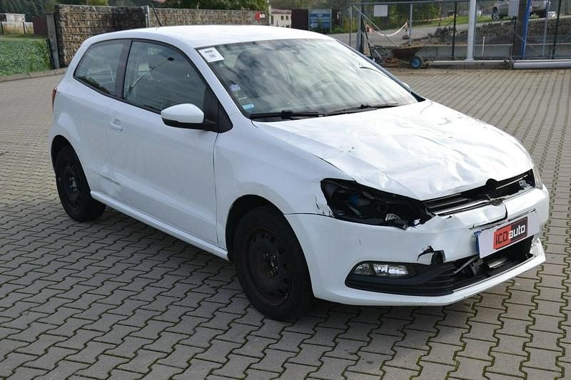 Biały Używany 2016 VW Polo Hatchback | 10 500 zł - Obraz 1/4