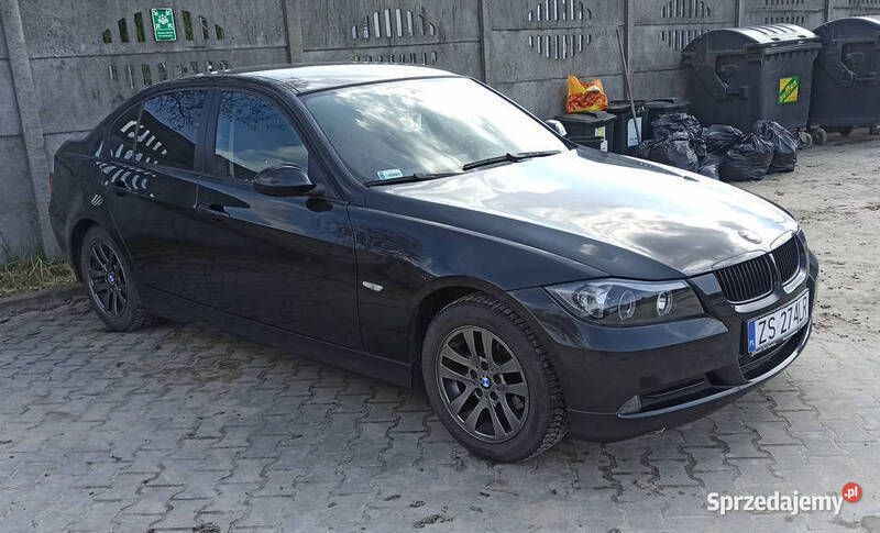 Używany BMW 318 2006 Czarny Sedan/Limuzyna