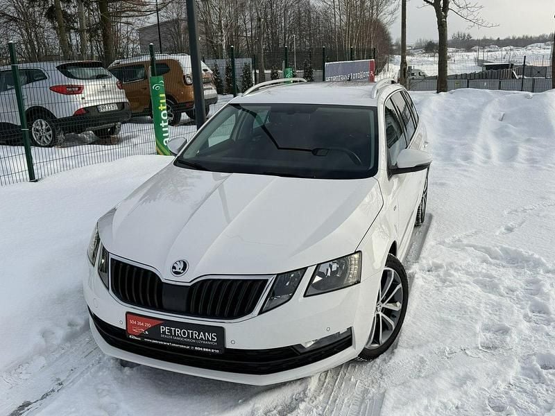 Używany Skoda Octavia 150 KM (110 kW) 2017 Biały Kombi