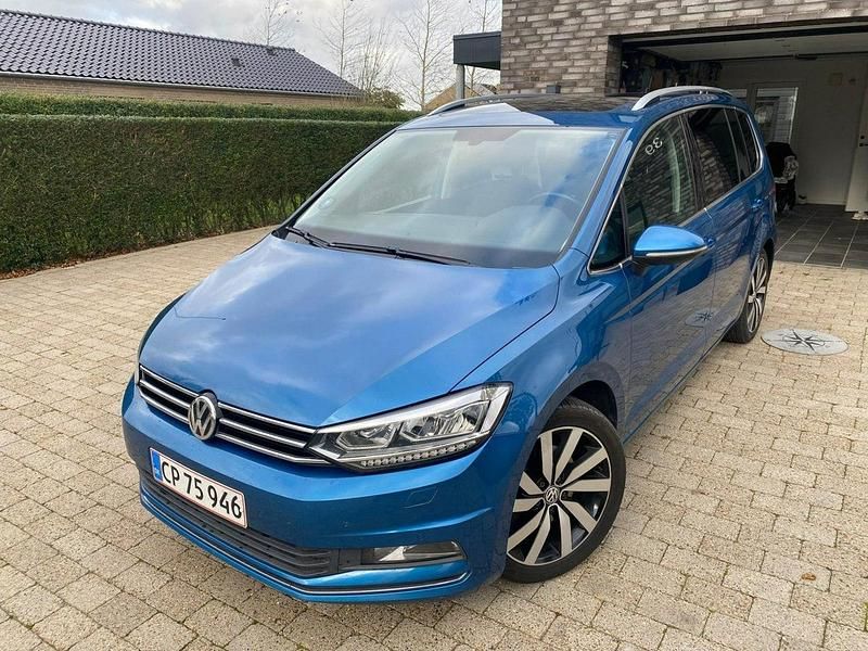 Niebieski Używany 2016 VW Touran Minivan | 65 000 zł - Obraz 1/4