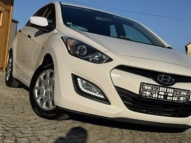 Biały Używany 2012 Hyundai i30 Hatchback | 30 900 zł (Uczciwa cena) - Obraz 1/4