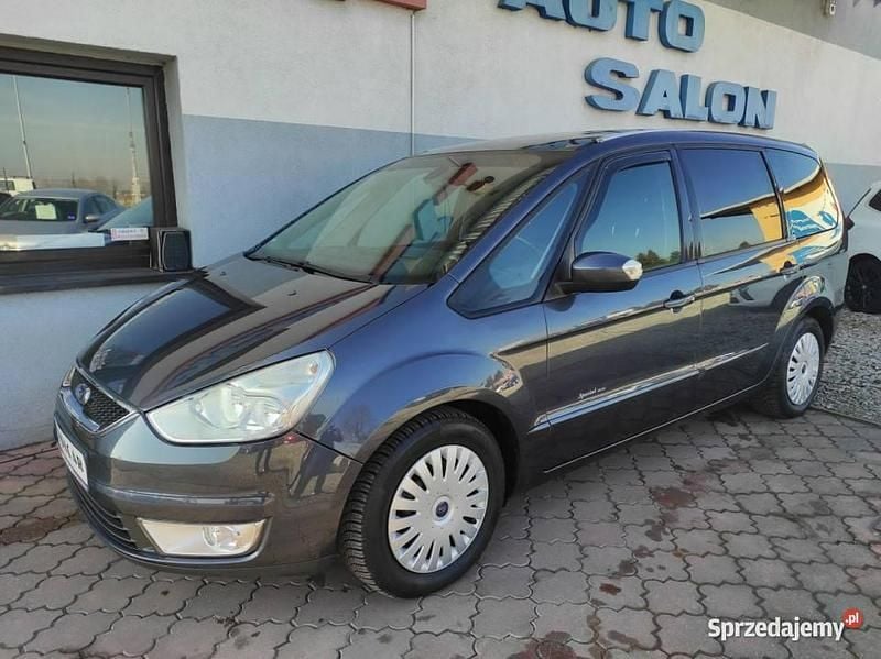 Używany Ford Galaxy 140 KM (102 kW) 2007 Szary Minivan