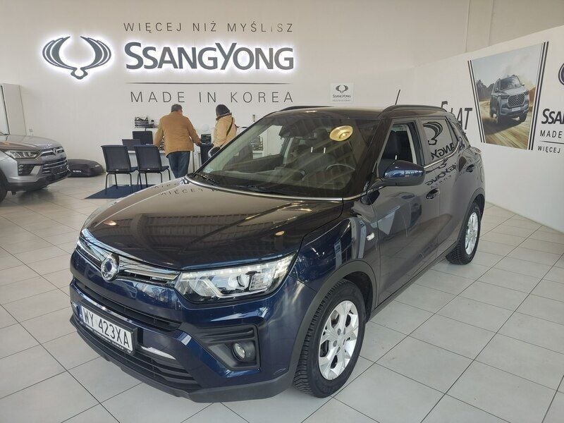 Używany Ssangyong (KGM) Tivoli 163 KM (119 kW) 2022 Niebieski ciemny (metalik) SUV