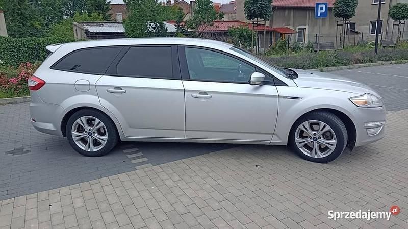 Srebrny Używany 2012 Ford Mondeo Kombi | 16 900 zł (Uczciwa cena) - Obraz 1/4