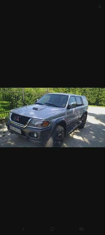 Srebrny Używany 2001 Mitsubishi Pajero SUV | 36 000 zł - Obraz 1/4