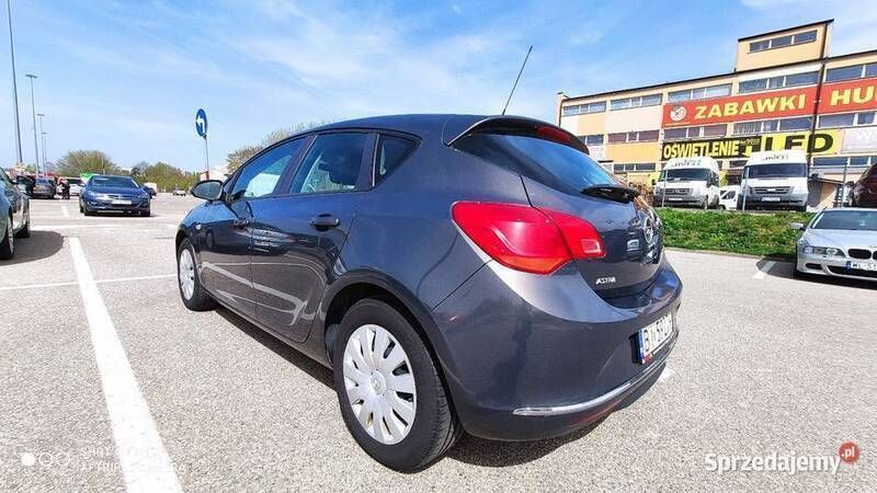 Szary Używany 2014 Opel Astra Sedan/Limuzyna | 22 600 zł (Uczciwa cena) - Obraz 1/4
