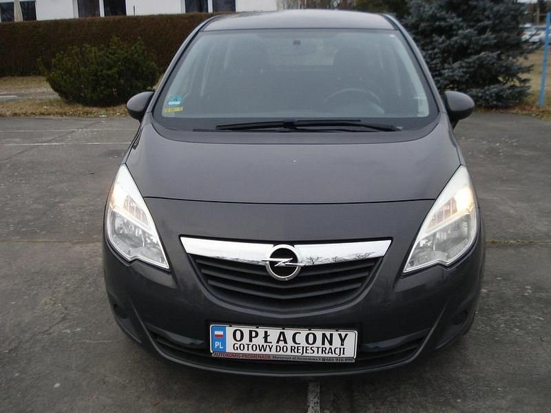 Używany Opel Meriva 120 KM (88 kW) 2013 Inny kolor Minivan