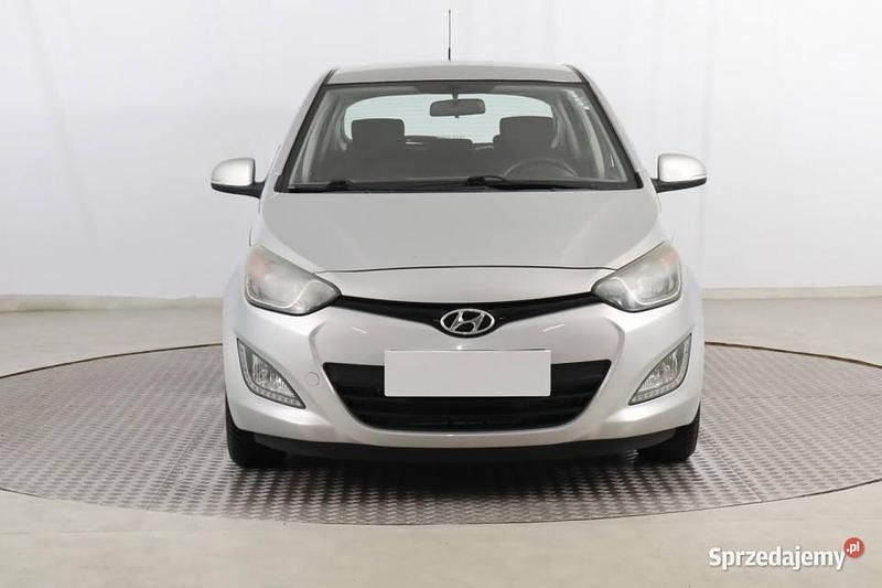 Srebrny Używany 2013 Hyundai i20 Hatchback | 15 999 zł (Dobra cena) - Obraz 1/4