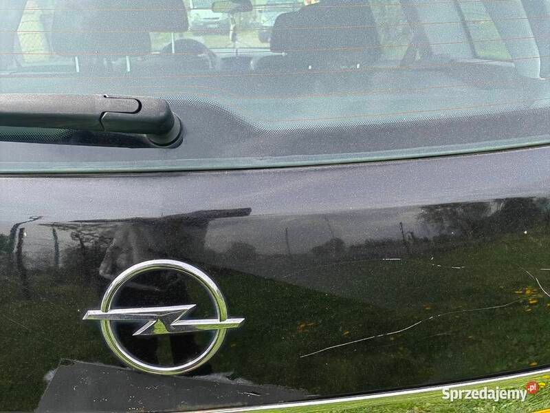 Czarny Używany 2006 Opel Astra Sedan/Limuzyna | 3500 zł (Uczciwa cena) - Obraz 1/4