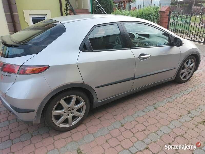 Używany Honda Civic 140 KM (102 kW) 2006