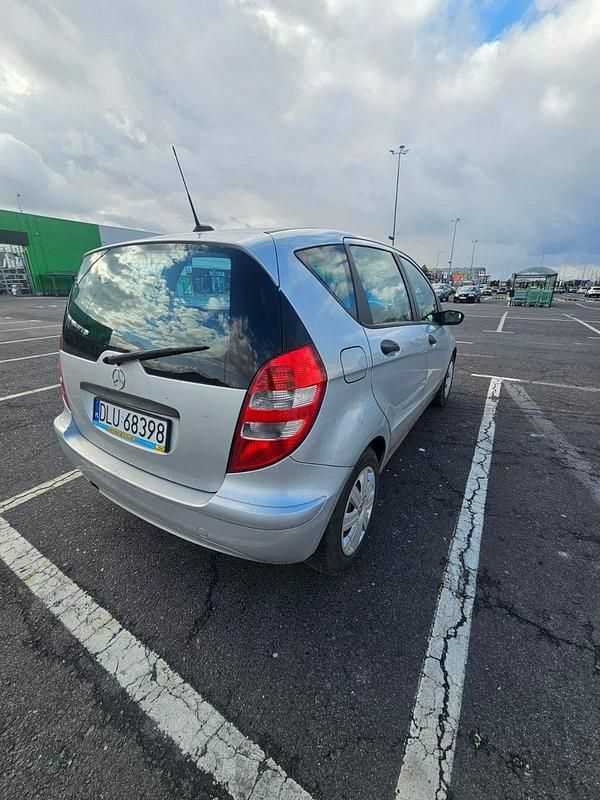 Używany Mercedes A150 95 KM (69 kW) 2006 Srebrny Hatchback