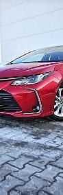 Używany Toyota Corolla Comfort 122 KM (89 kW) 2020 Czerwony Sedan/Limuzyna