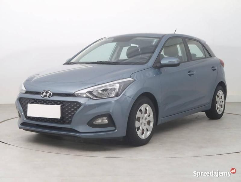 Używany Hyundai i20 84 KM (61 kW) 2019 Szary Hatchback