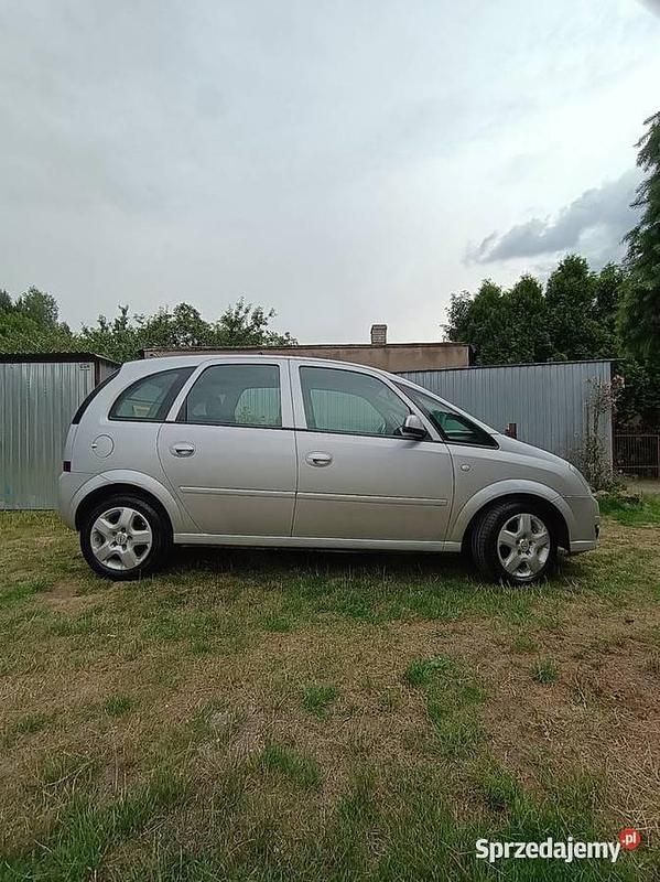 Srebrny Używany 2006 Opel Meriva Minivan | 7999 zł (Drogi) - Obraz 1/4