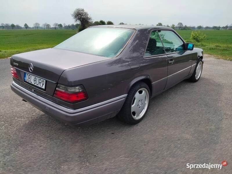 Używany Mercedes E320 1994