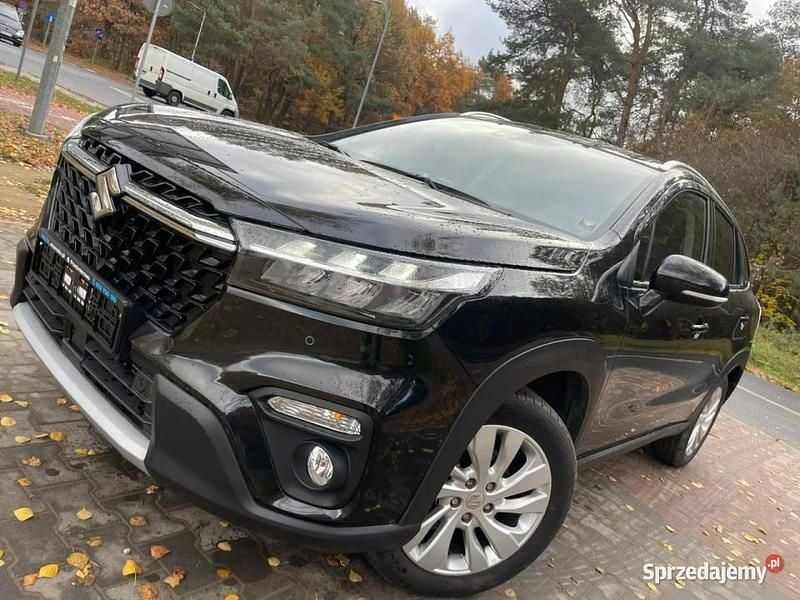 Używany Suzuki SX4 129 KM (94 kW) 2023 Czarny Sedan/Limuzyna