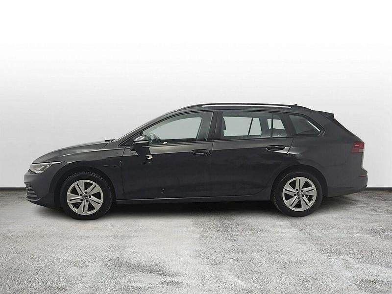 Używany VW Golf VIII Life 115 KM (84 kW) 2021 Szary Kombi