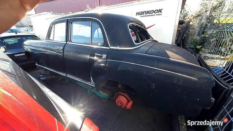 Używany Mercedes 220 1965 Czarny Sedan/Limuzyna