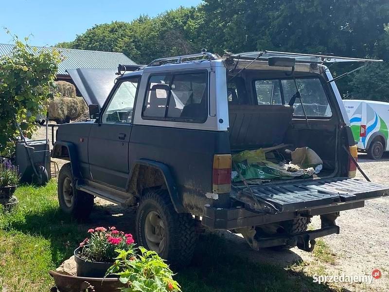 Czarny Używany 1987 Nissan Patrol SUV | 13 000 zł - Obraz 1/4