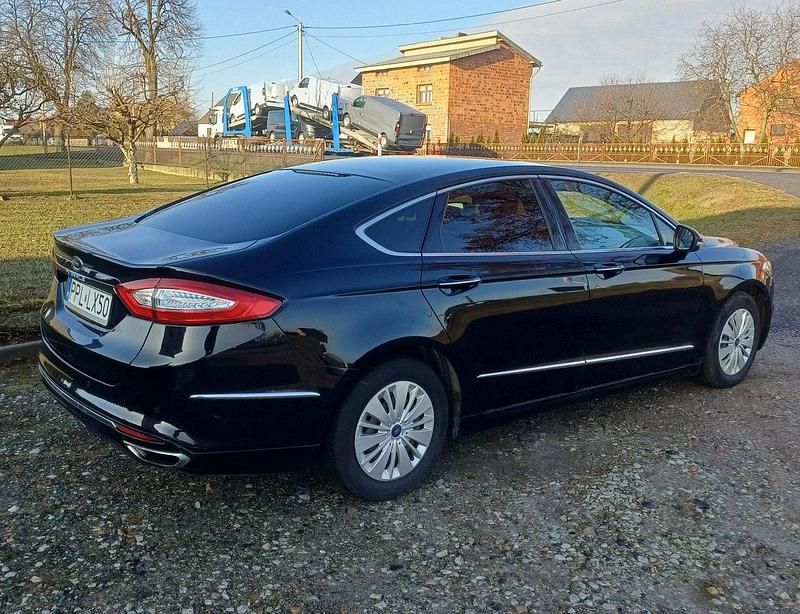 Używany Ford Mondeo Vignale 180 KM (132 kW) 2016 Czarny Sedan/Limuzyna