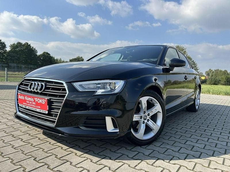Czarny (metalik) Używany 2017 Audi A3 Sedan/Limuzyna | 61 900 zł (Uczciwa cena) - Obraz 1/4