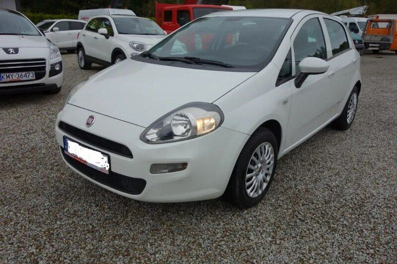 Używany Fiat Punto 77 KM (56 kW) 2016 Biały Hatchback
