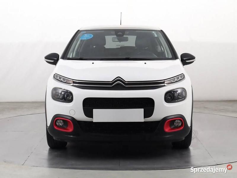 Biały Używany 2018 Citroën C3 PureTech Hatchback | 35 499 zł (Uczciwa cena) - Obraz 1/4