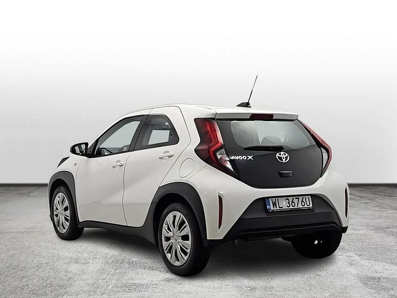 Używany Toyota Aygo X Comfort 72 KM (52 kW) 2023 Biały SUV