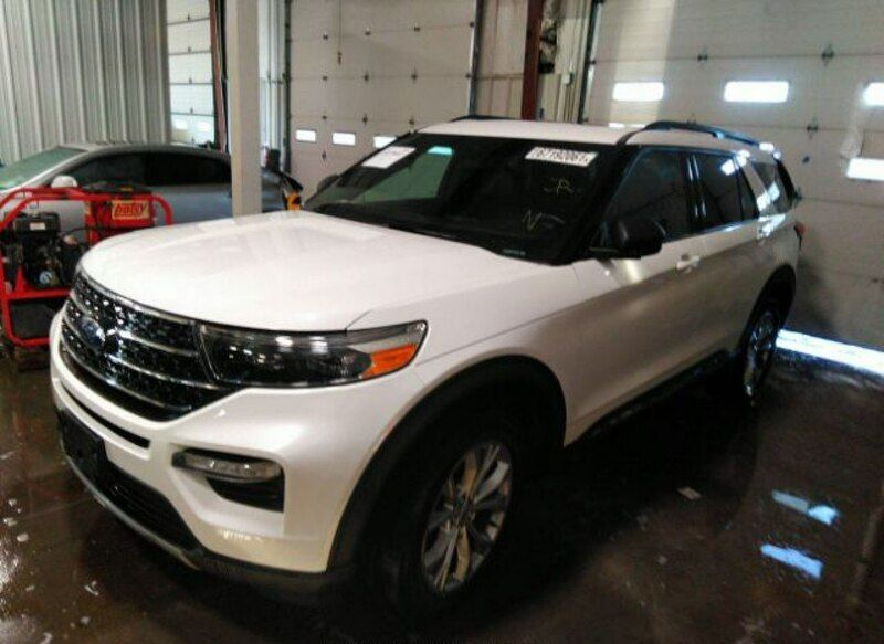 Używany Ford Explorer XLT 300 KM (220 kW) 2020 Biały SUV