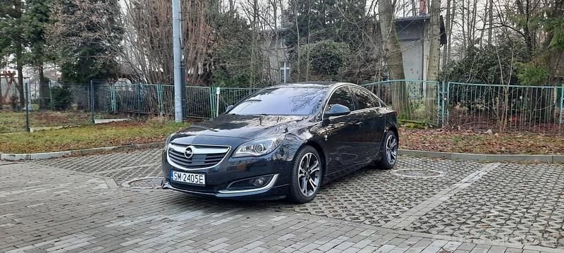 Czarny Używany 2015 Opel Insignia OPC Hatchback | 32 900 zł (Uczciwa cena) - Obraz 1/4