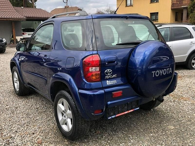 Używany Toyota RAV4 150 KM (110 kW) 2005 Niebieski ciemny (metalik) SUV