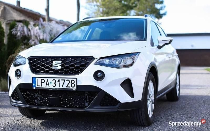 Biały Używany 2021 Seat Arona SUV | 61 500 zł (Uczciwa cena) - Obraz 1/4
