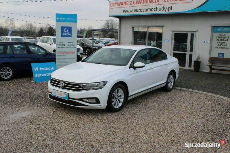 Biały Używany 2020 VW Passat Sedan/Limuzyna | 74 900 zł (Dobra cena) - Obraz 1/4