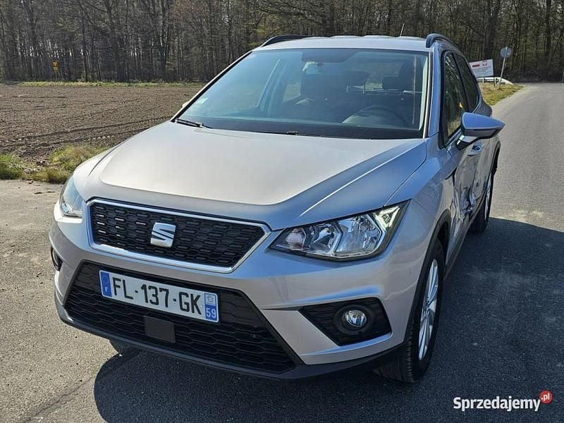 Używany Seat Arona 95 KM (69 kW) 2019 Srebrny SUV