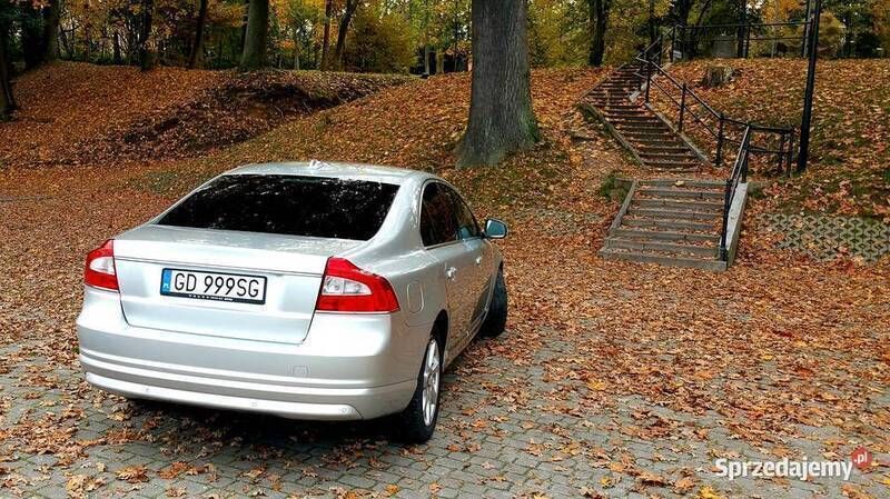 Używany Volvo S80 181 KM (133 kW) 2014 Srebrny Sedan/Limuzyna