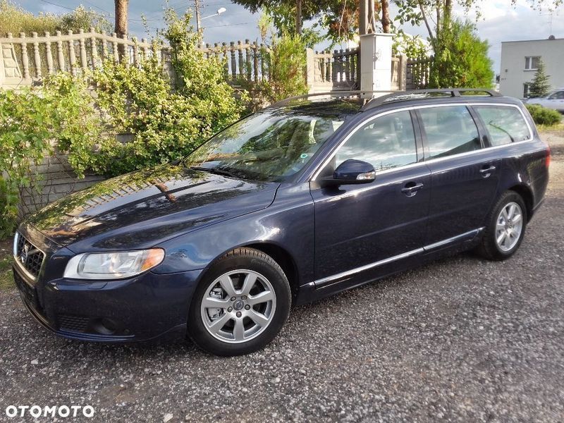 Volvo v70 iii