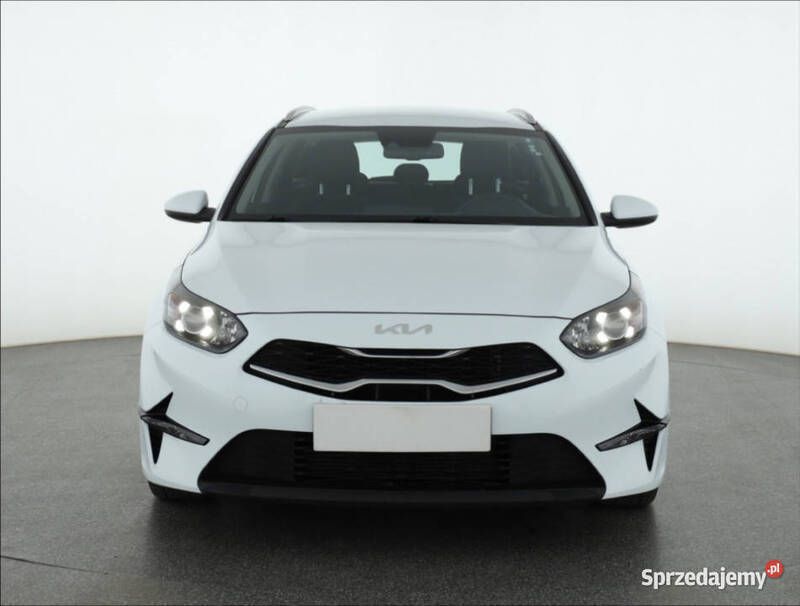 Biały Używany 2021 Kia Ceed Kombi | 60 999 zł (Uczciwa cena) - Obraz 1/4