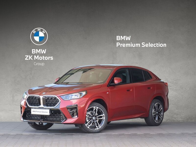 Czerwony fire red metalizowany Używany 2024 BMW X2 Luxury Line SUV | 217 900 zł - Obraz 1/4