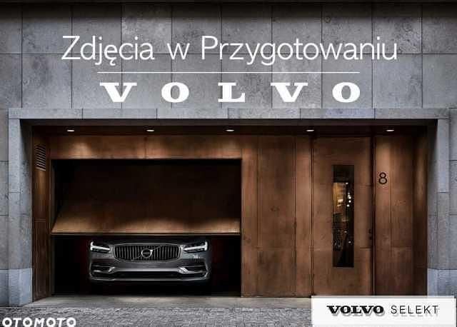Czarny Używany 2025 Volvo XC40 SUV | 146 900 zł (Super Cena) - Obraz 1/1
