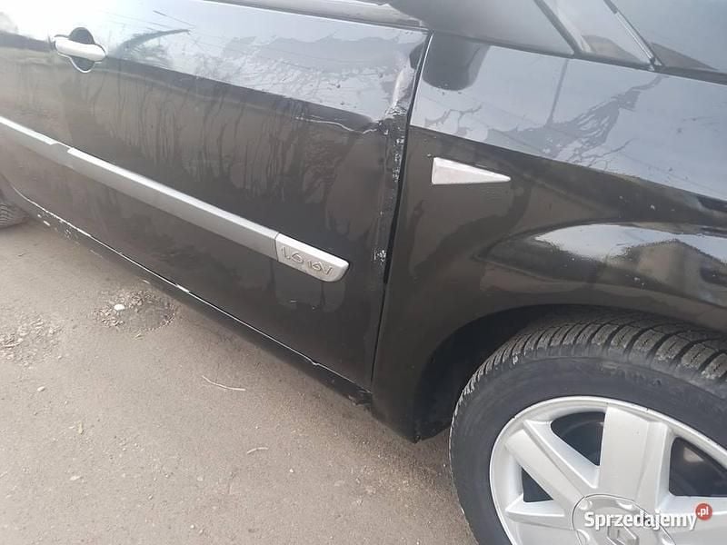 Używany 2004 Renault Grand Scénic II Minivan | 6900 zł - Obraz 1/4