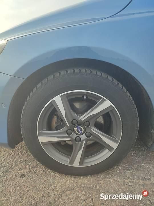 Używany Volvo V40 2015 Niebieski Hatchback