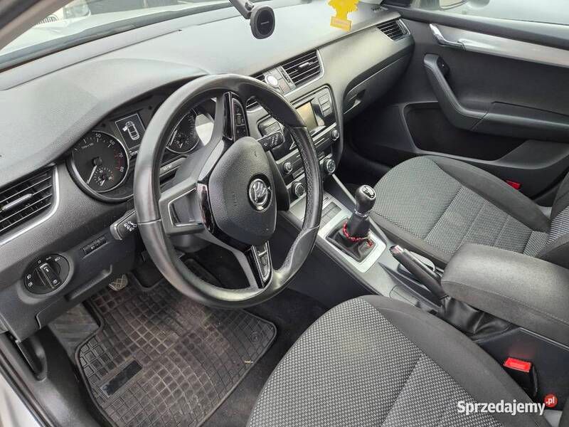 Srebrny Używany 2015 Skoda Octavia Sedan/Limuzyna | 41 000 zł (Uczciwa cena) - Obraz 1/4