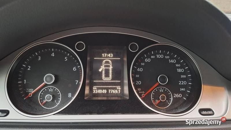 Używany VW Passat 122 KM (89 kW) 2011 Złoty Kombi