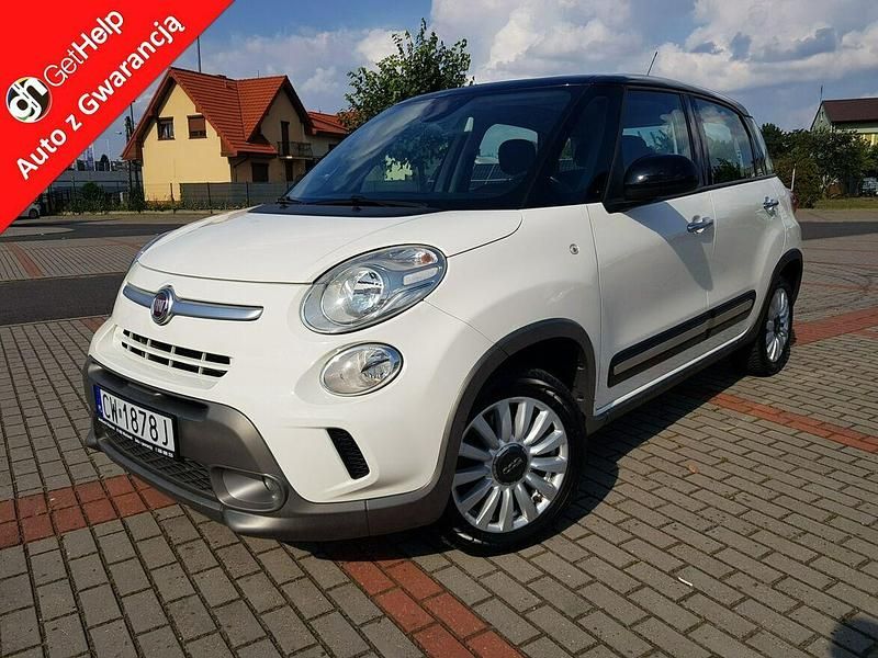 Biały Używany 2017 Fiat 500L Trekking Minivan | 39 500 zł (Uczciwa cena) - Obraz 1/4