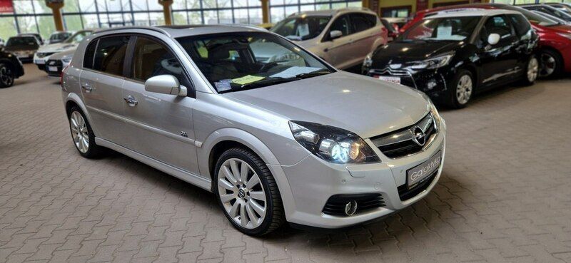Srebrny Używany 2008 Opel Signum Kombi | 14 900 zł - Obraz 1/3