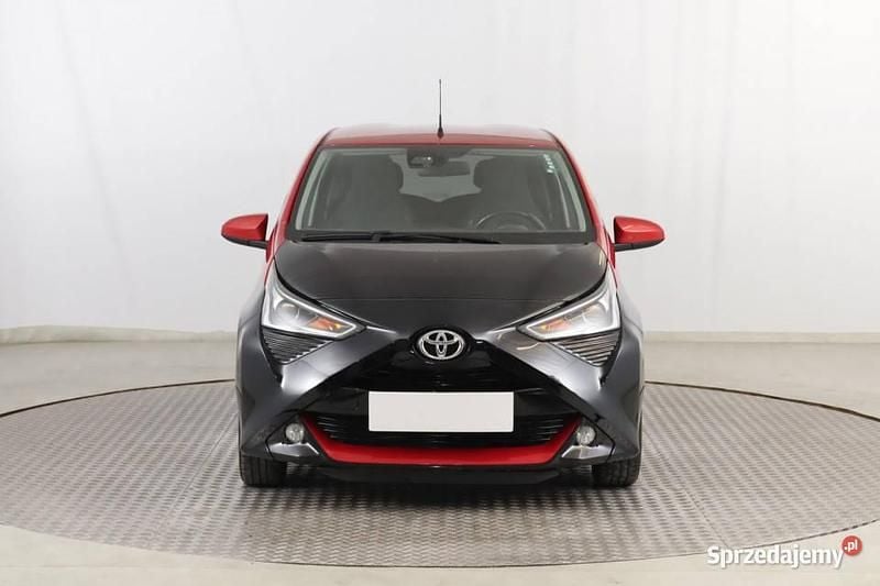 Czarny Używany 2020 Toyota Aygo Hatchback | 36 499 zł (Dobra cena) - Obraz 1/4