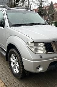 Używany Nissan Navara 171 KM (125 kW) 2007 Srebrny Pickup
